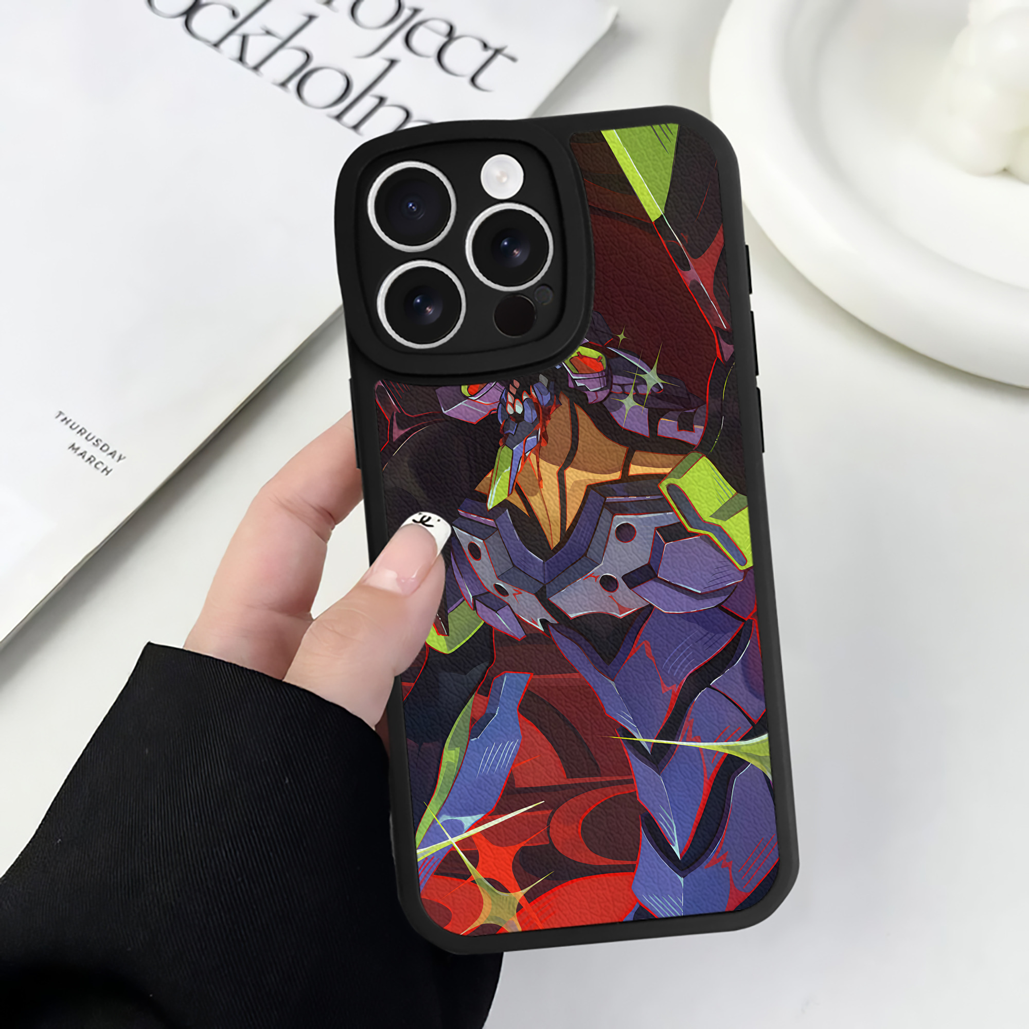 （画像用） EVA 新世紀エヴァンゲリオン 【iPhone 16シリーズ対応】シリコンスマホケース（レザー調） 材質：シリコン